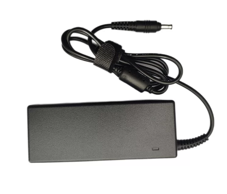 90W Samsung NP-RC730-S04DE NP-RC730-S03DE NP-RC730-S06DE AC Adapter