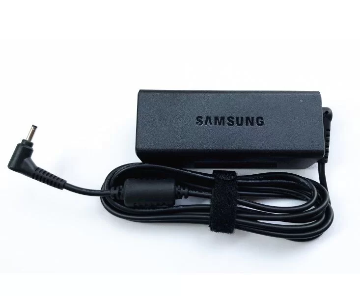 Genuine 19V 2.1A 40W Samsung 7 Spin 730QAA AC Adapter + Free Cord